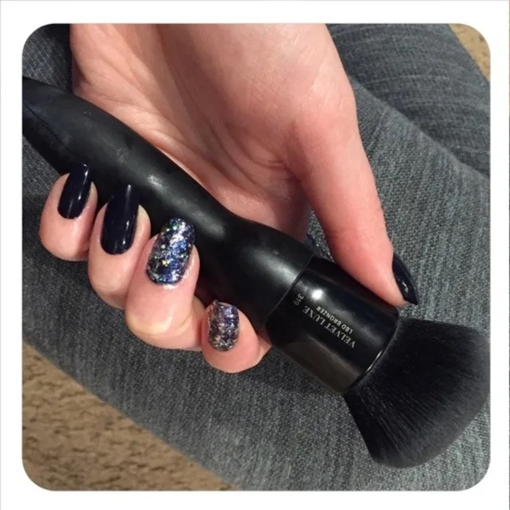 Velvet Luxe Bronzer Brush